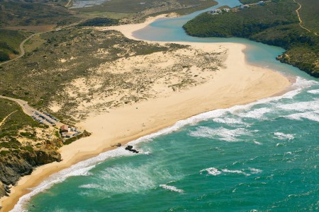 Fotografia da ribeira de Aljezur